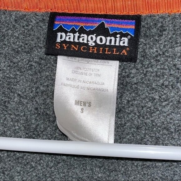 Patagonia Men’s Grey and Blue Synchilla Size Small - Picture 3 of 4